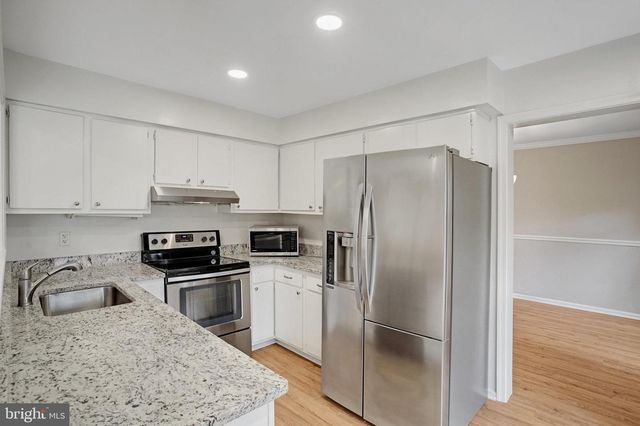 14623 LOCK DR, Centreville, VA 20120