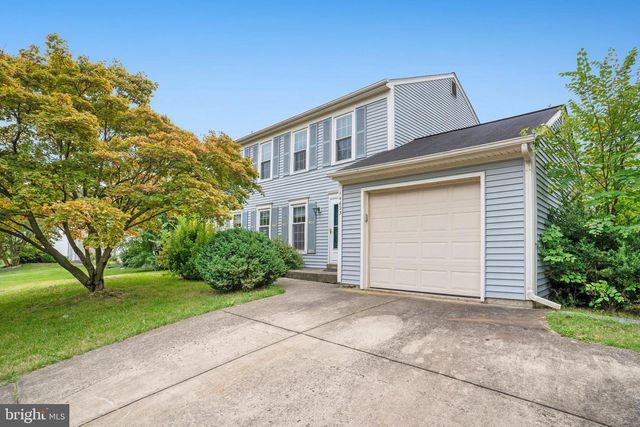 14623 LOCK DR, Centreville, VA 20120