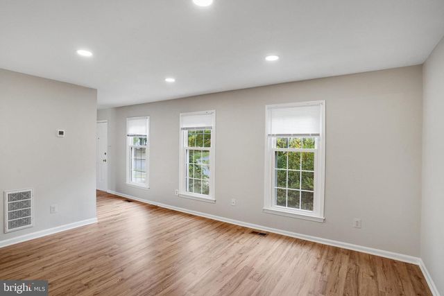 14623 LOCK DR, Centreville, VA 20120