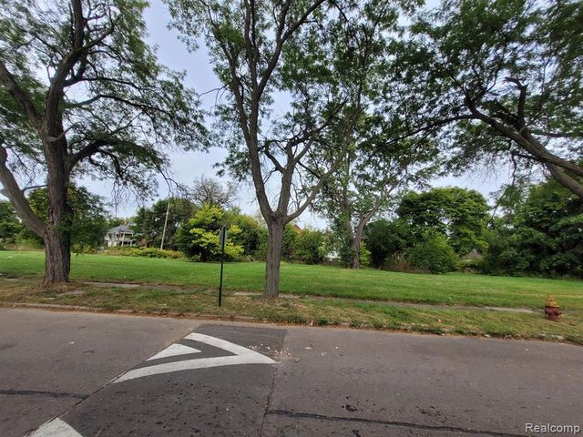 3280 Canton Street, Detroit, MI 48207