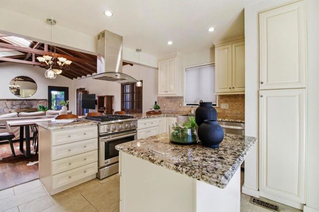 2044 Monroe Avenue, Belmont, CA 94002