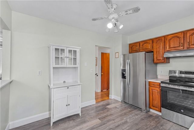 20 Namquid Drive, Middletown, RI 02842