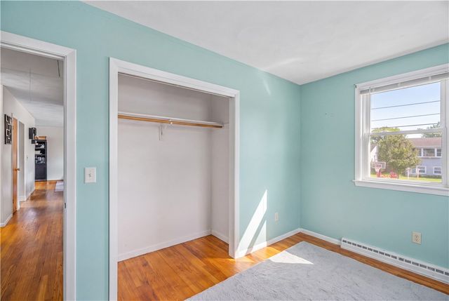 20 Namquid Drive, Middletown, RI 02842