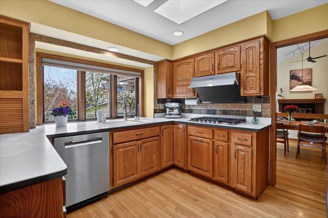 7738 Hillcrest Avenue, Middleton, WI 53562