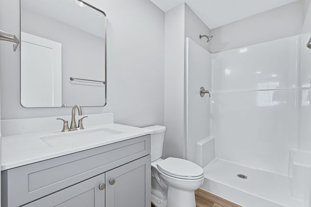 329 Veterans Boulevard, Knoxville, IA 50138