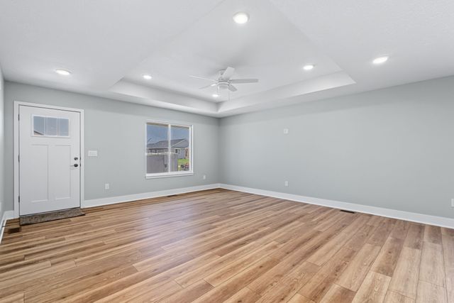 329 Veterans Boulevard, Knoxville, IA 50138