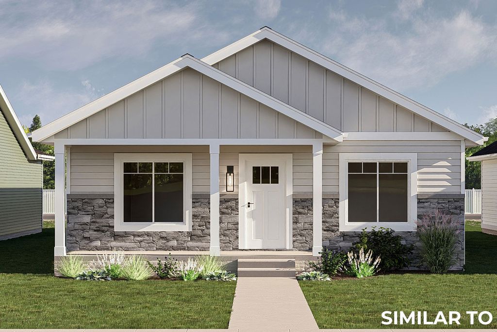 329 Veterans Boulevard, Knoxville, IA 50138