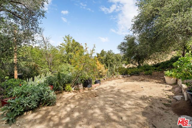 9738 Commerce Avenue, Tujunga (los Angeles), CA 91042