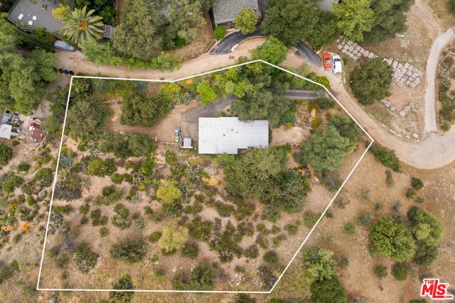 9738 Commerce Avenue, Tujunga (los Angeles), CA 91042