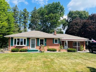 230 W Midland Road, Auburn, MI 48611