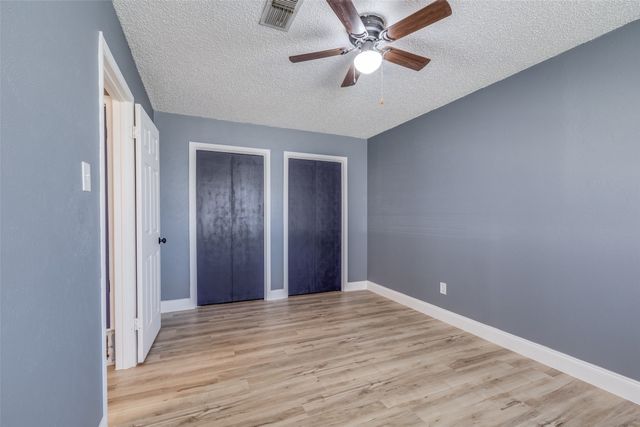 453 Wilshire Avenue, Azle, TX 76020