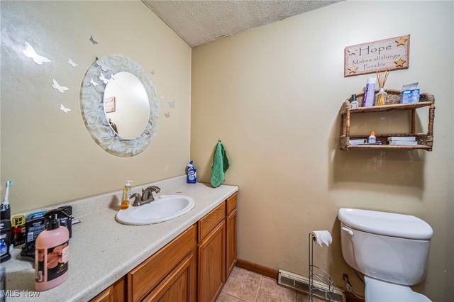 1990 Short Road, Thompson, OH 44086