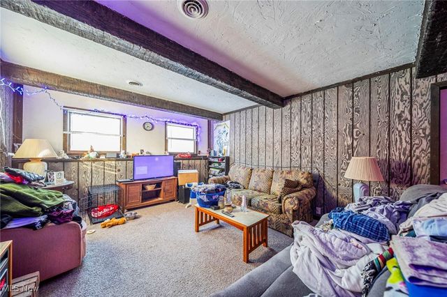 1990 Short Road, Thompson, OH 44086