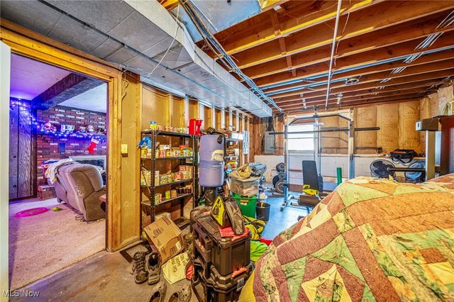 1990 Short Road, Thompson, OH 44086