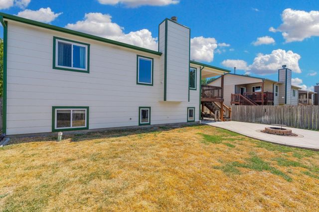 2229 S Prescott, Wichita, KS 67209