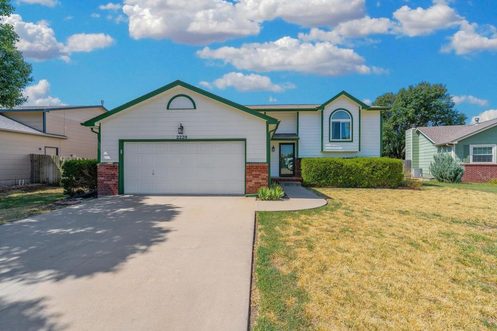 2229 S Prescott, Wichita, KS 67209