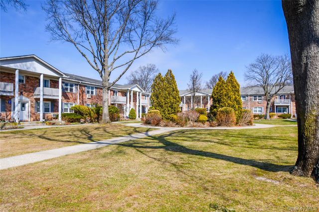 5 Fairharbor Drive 5, Patchogue, NY 11772