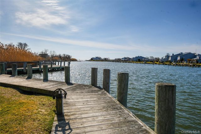 5 Fairharbor Drive 5, Patchogue, NY 11772