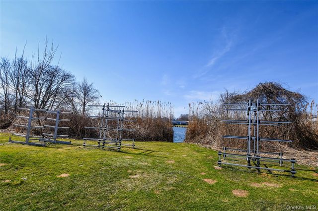 5 Fairharbor Drive 5, Patchogue, NY 11772