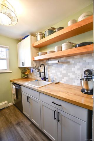 5 Fairharbor Drive 5, Patchogue, NY 11772