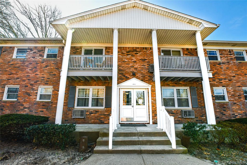 5 Fairharbor Drive 5, Patchogue, NY 11772