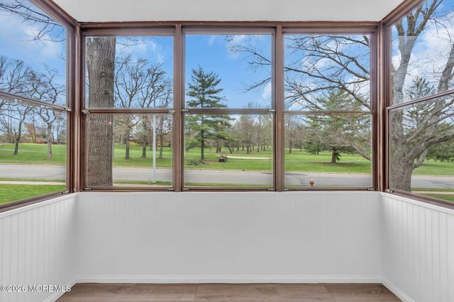 168 Amberly Drive D, Manalapan, NJ 07726