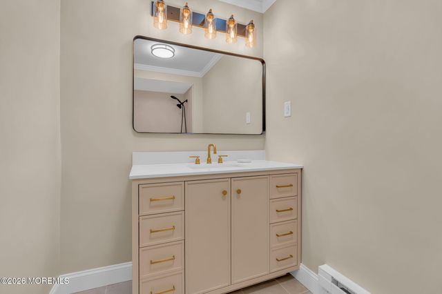 168 Amberly Drive D, Manalapan, NJ 07726