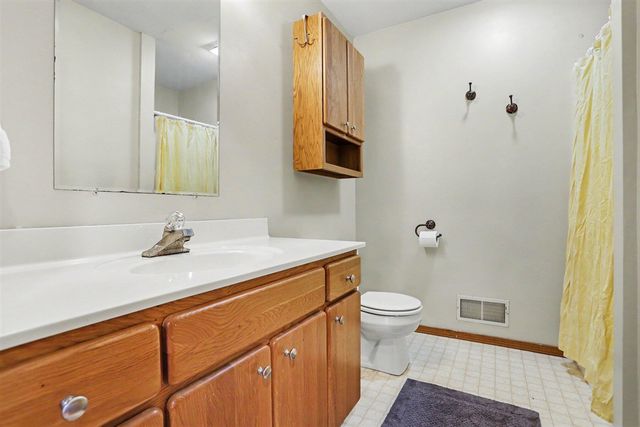 3409 Tamsin Avenue, Kalamazoo, MI 49008