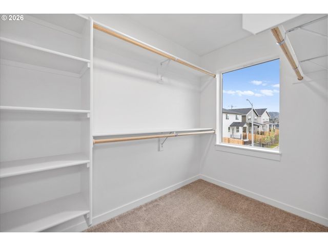 2469 Nw 1ST Dr, Gresham, OR 97030