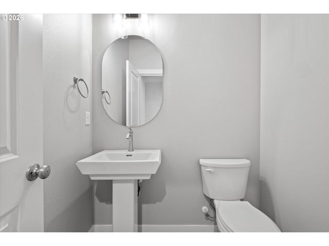 2469 Nw 1ST Dr, Gresham, OR 97030