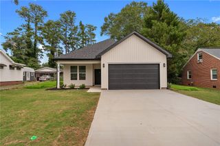318 W Fredericks Street, Anderson, SC 29625