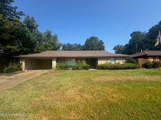 6607 Franklin D Roosevelt Drive, Jackson, MS 39213