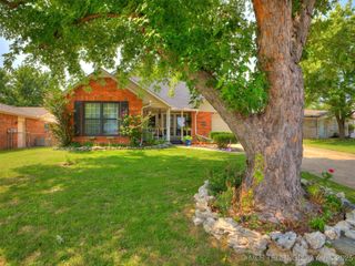1408 N Dogwood Street, Owasso, OK 74055