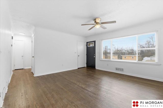 6712 Blondo Street, Omaha, NE 68104