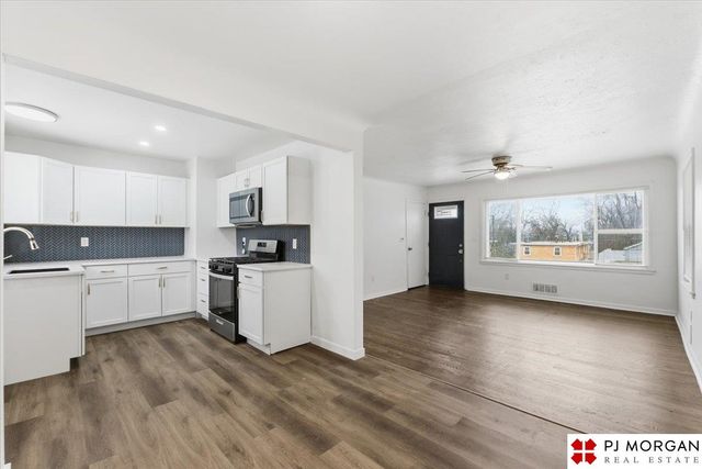 6712 Blondo Street, Omaha, NE 68104