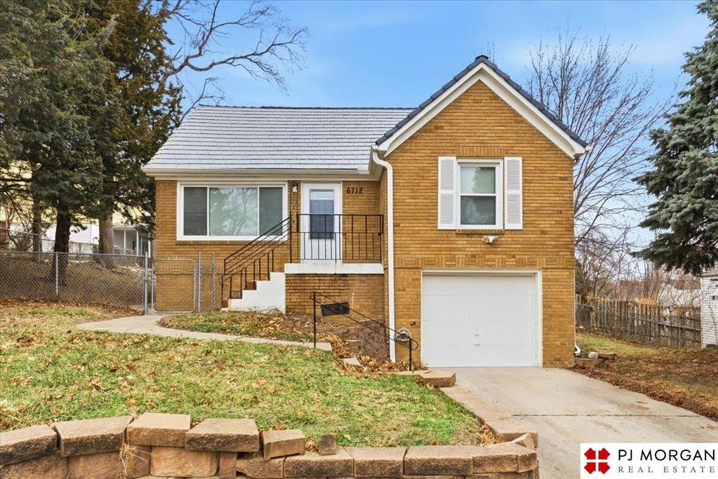 6712 Blondo Street, Omaha, NE 68104