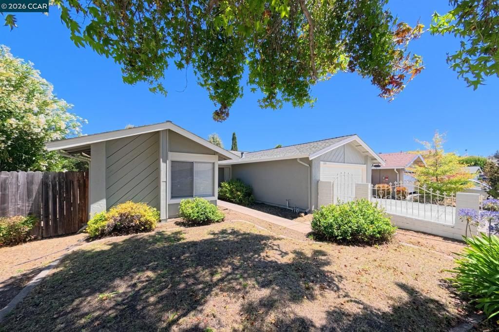 Image 1 of property listing at 1200 Skyline Dr, Vallejo, CA 94591