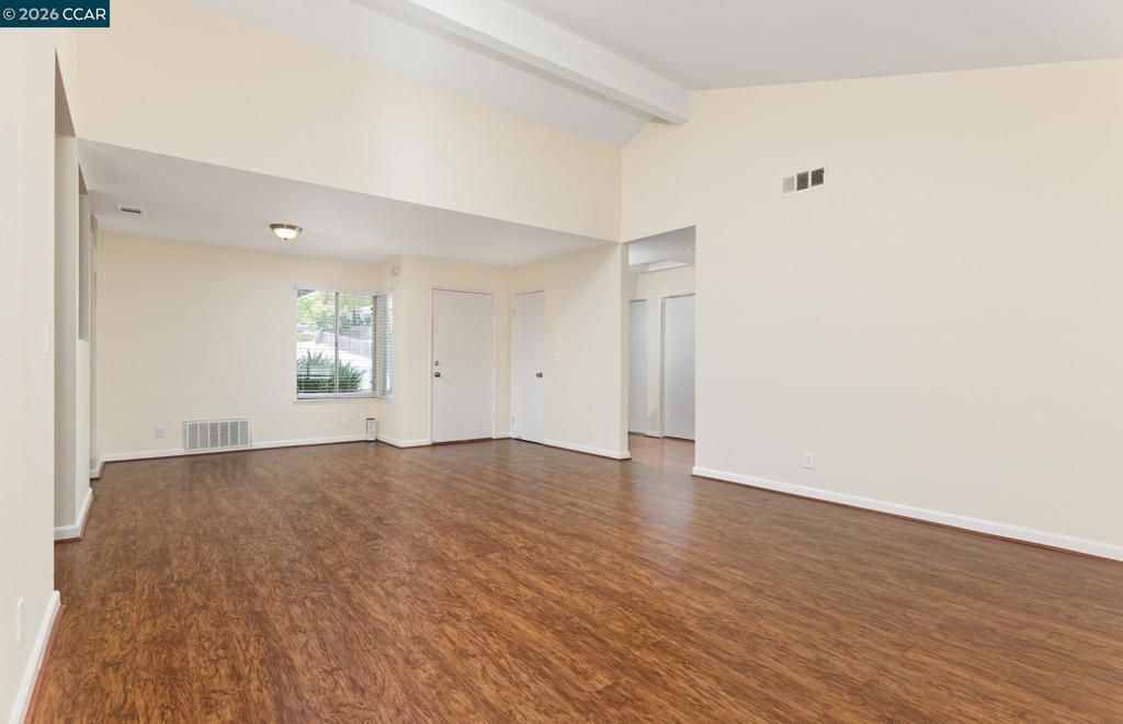 Image 14 of property listing at 1200 Skyline Dr, Vallejo, CA 94591