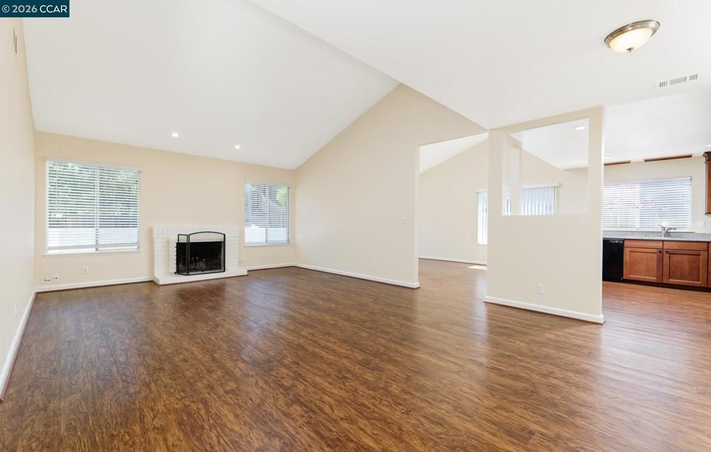 Image 9 of property listing at 1200 Skyline Dr, Vallejo, CA 94591