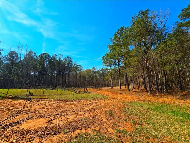 2001 Rocky Creek Road, Mansfield, GA 30055