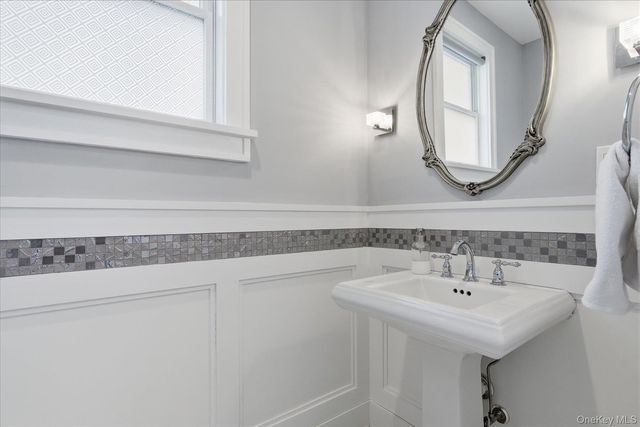 12 Terry Dr., Shelter Island, NY 11964