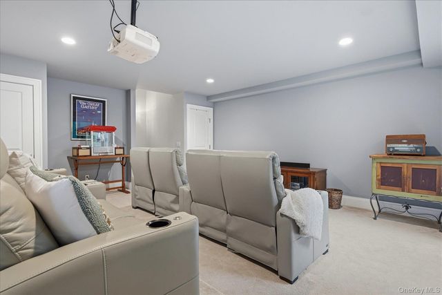 12 Terry Dr., Shelter Island, NY 11964