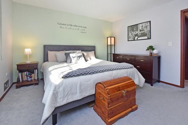 1860 Mcmenemy Street I, Maplewood, MN 55117