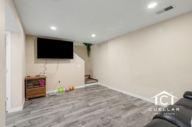 13314 Tamarack Street, Holland Twp, MI 49424