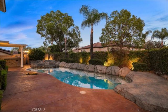 1602 Spyglass Drive, Corona, CA 92883