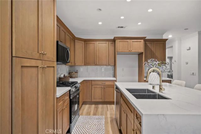1602 Spyglass Drive, Corona, CA 92883
