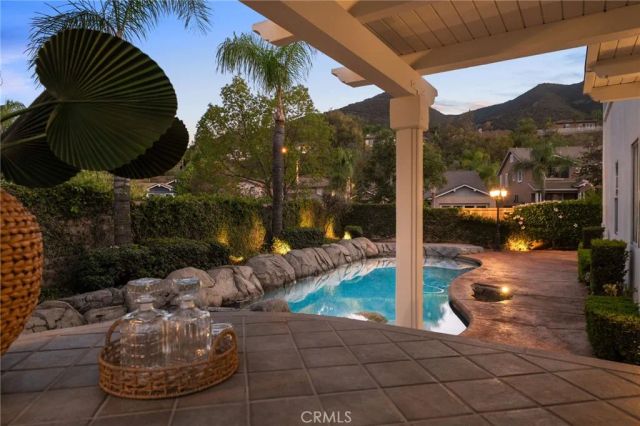 1602 Spyglass Drive, Corona, CA 92883