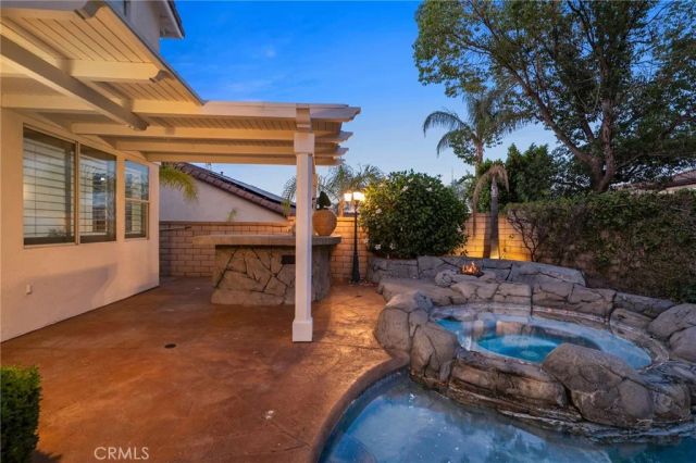 1602 Spyglass Drive, Corona, CA 92883