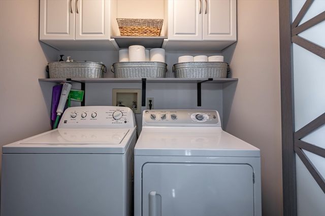 32 Kristin Dr, Derry, NH 03038