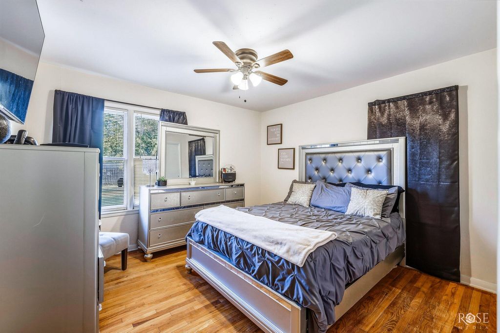 Image 11 of property listing at 318 River Oaks Street, San Angelo, TX 76903